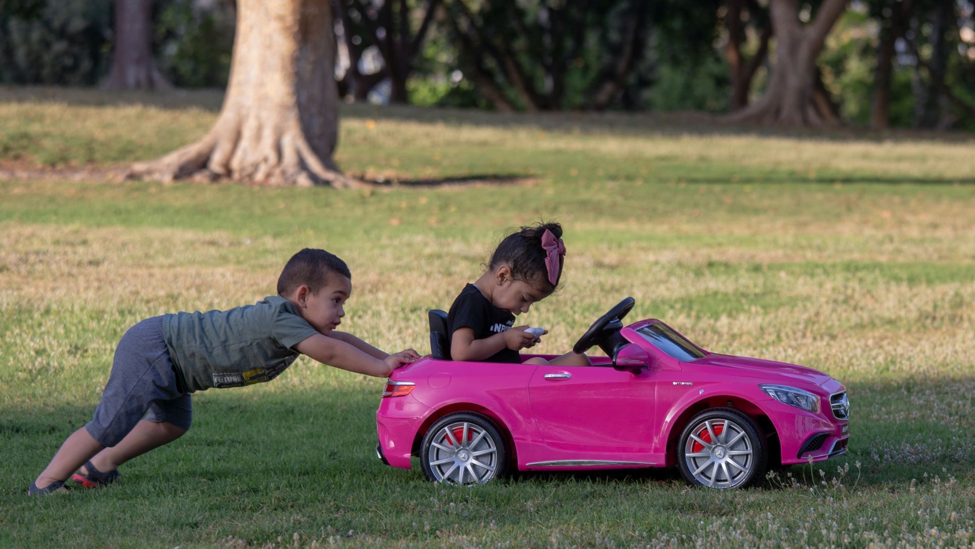 Best 2 seater ride on car with parental remote control