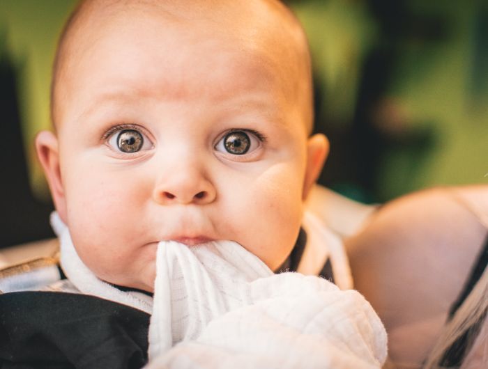 When Do Babies Start Teething? Common Teething Symptoms